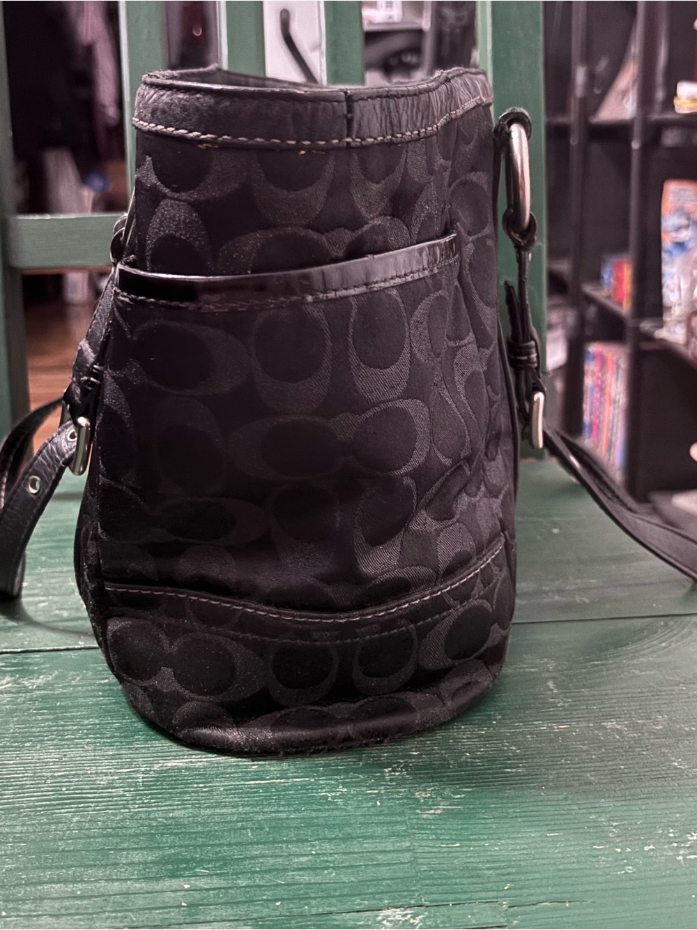 Flawed Coach Black Monogram Studded Tote Bag - Possible project? - Picture 4 of 8